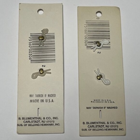 VTG Le Chic Brand Etched Imperial Crest Round Gold Tone Metal Buttons 7/8" - Picture 7 of 9